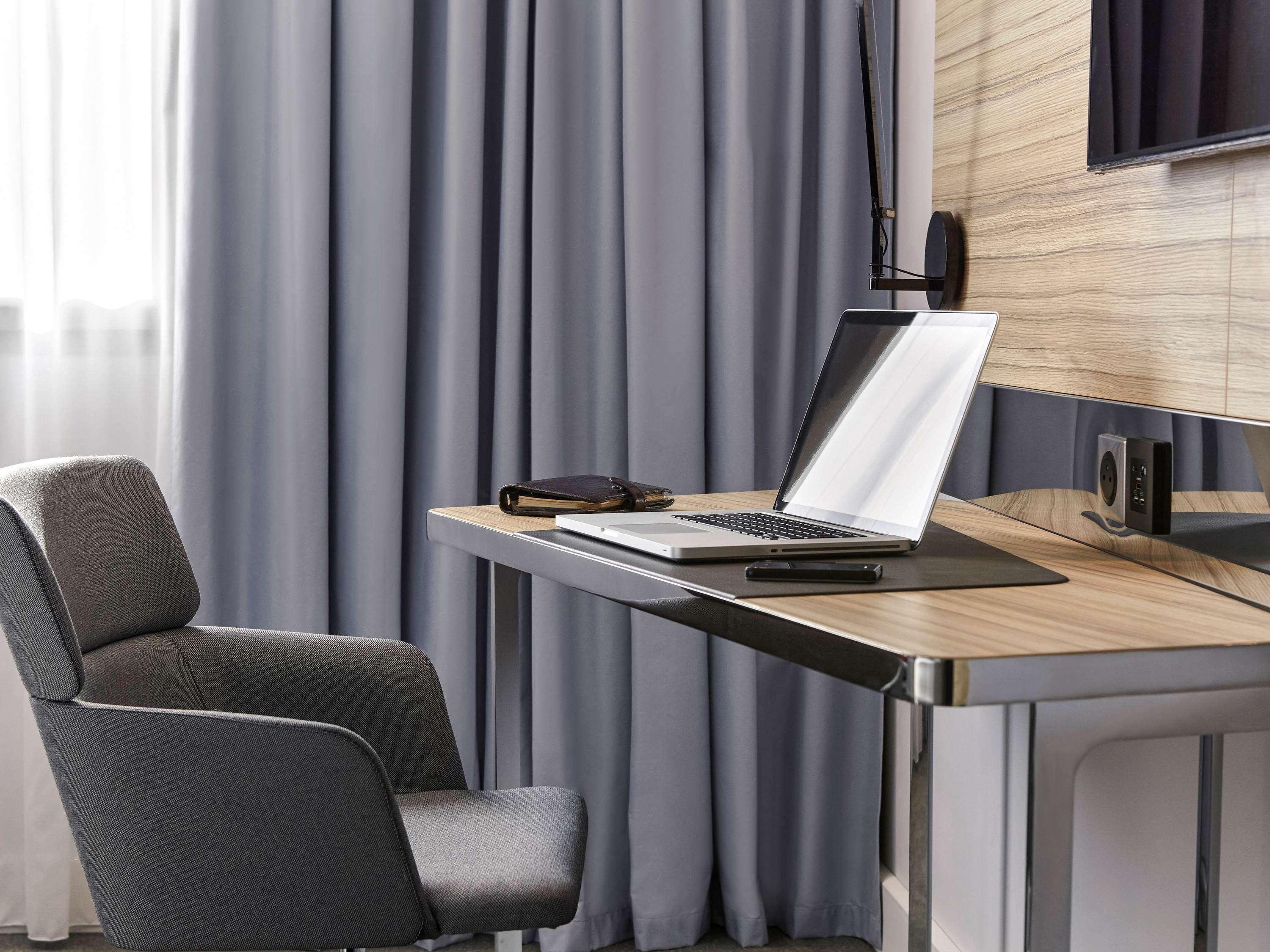 Novotel Valence Sud Bagian luar foto