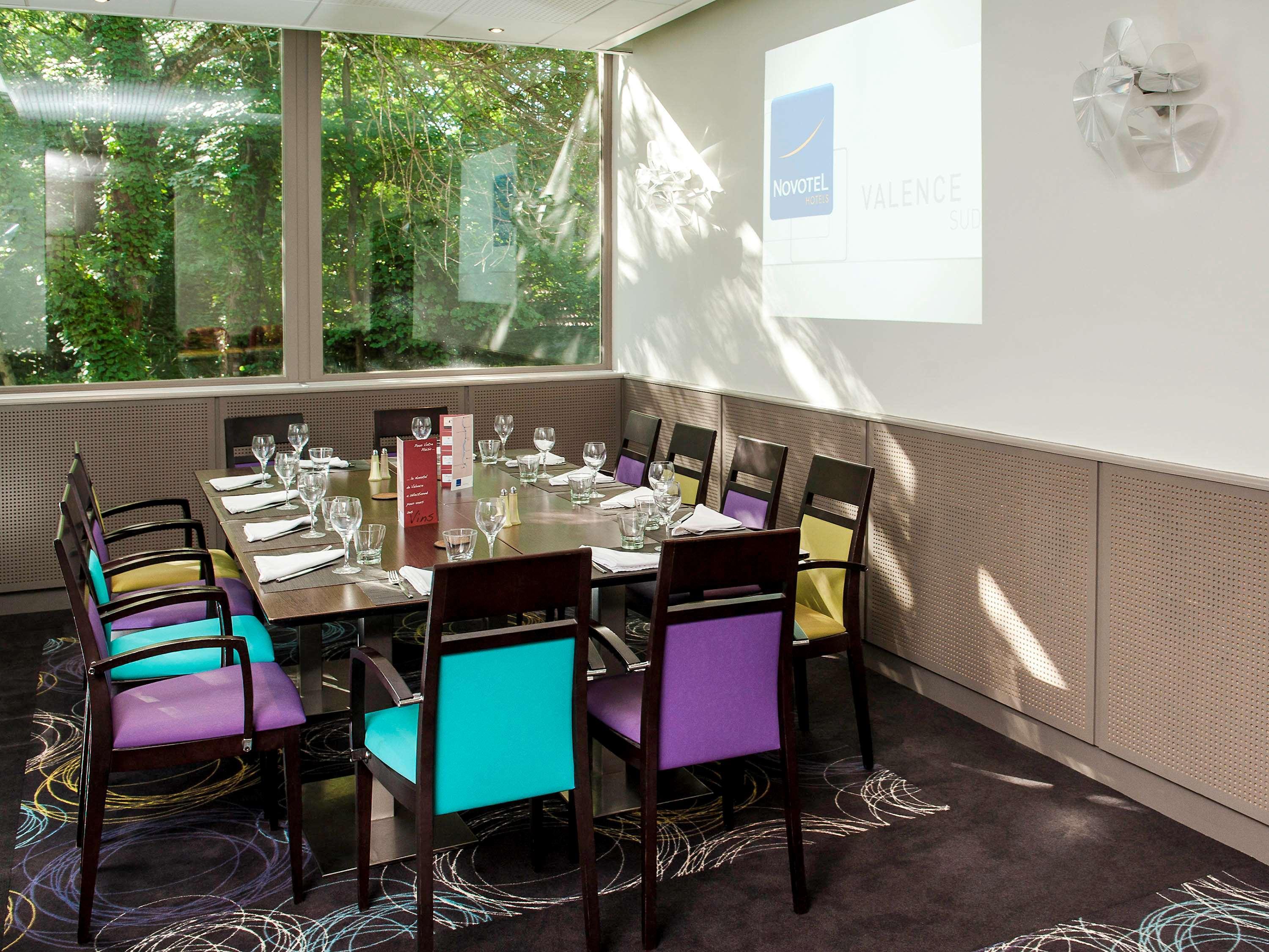 Novotel Valence Sud Bagian luar foto