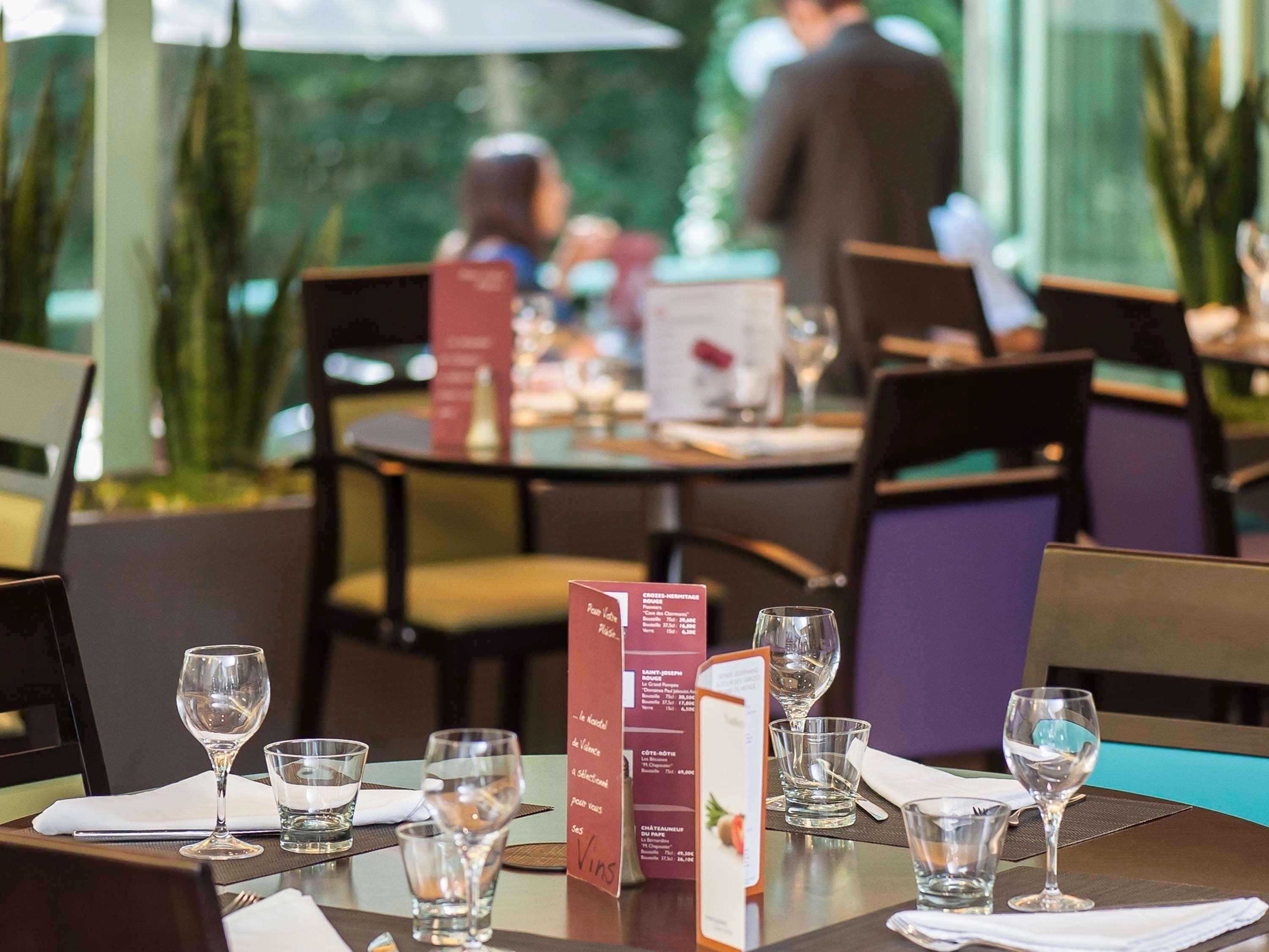 Novotel Valence Sud Bagian luar foto