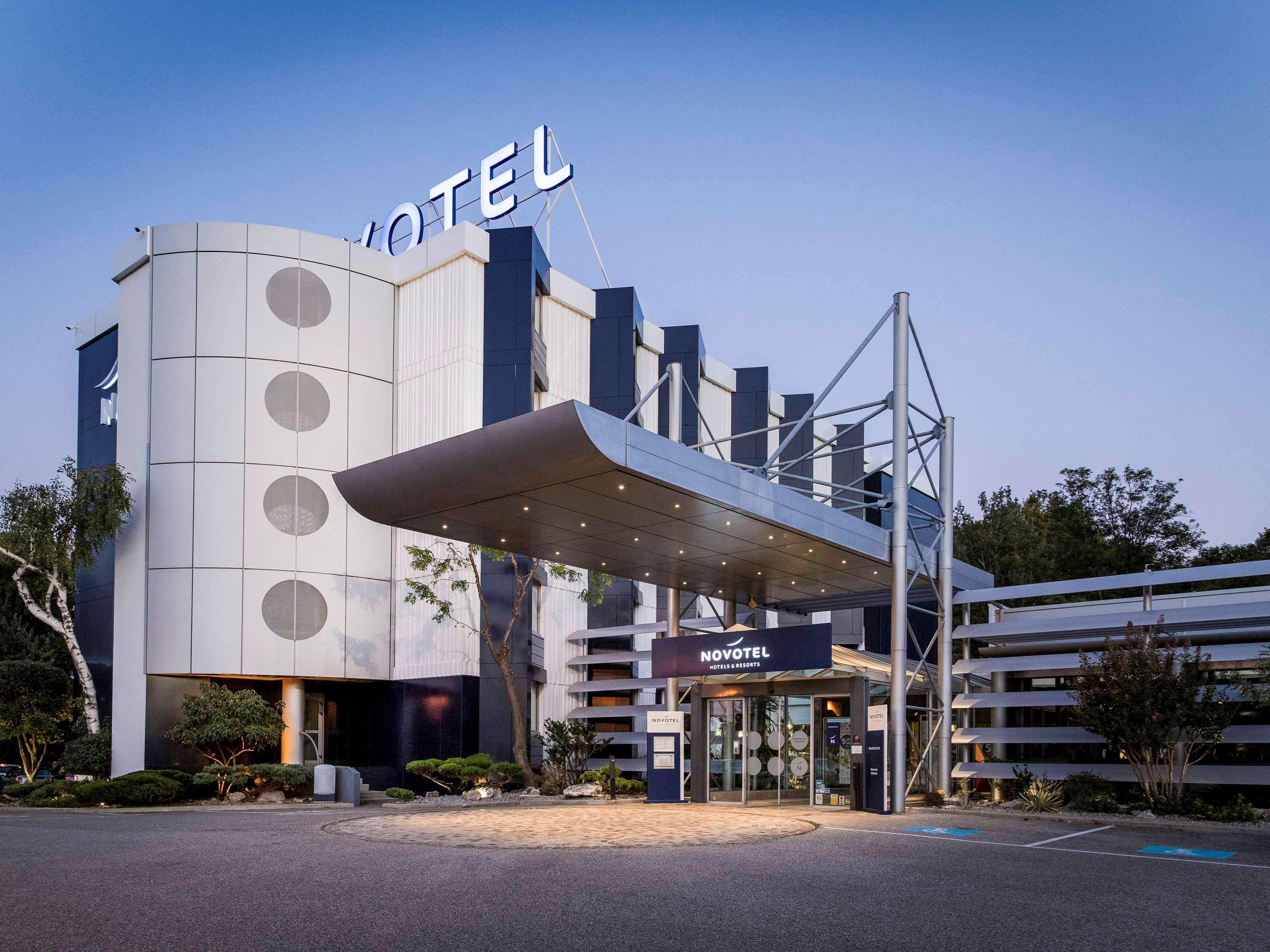Novotel Valence Sud Bagian luar foto