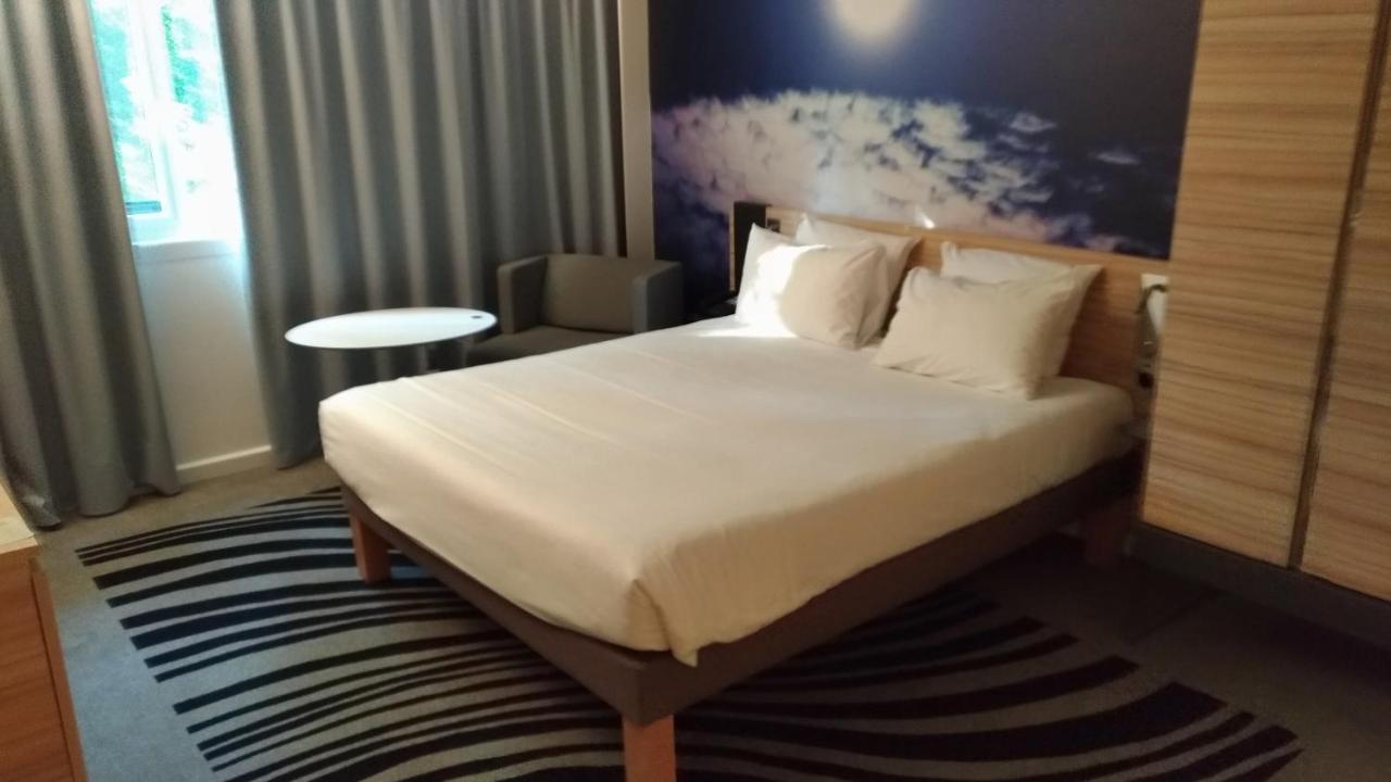 Novotel Valence Sud Bagian luar foto