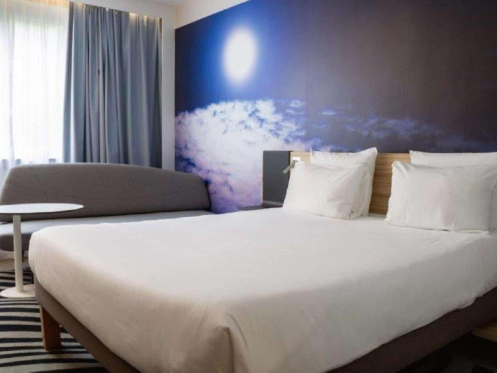 Novotel Valence Sud Bagian luar foto