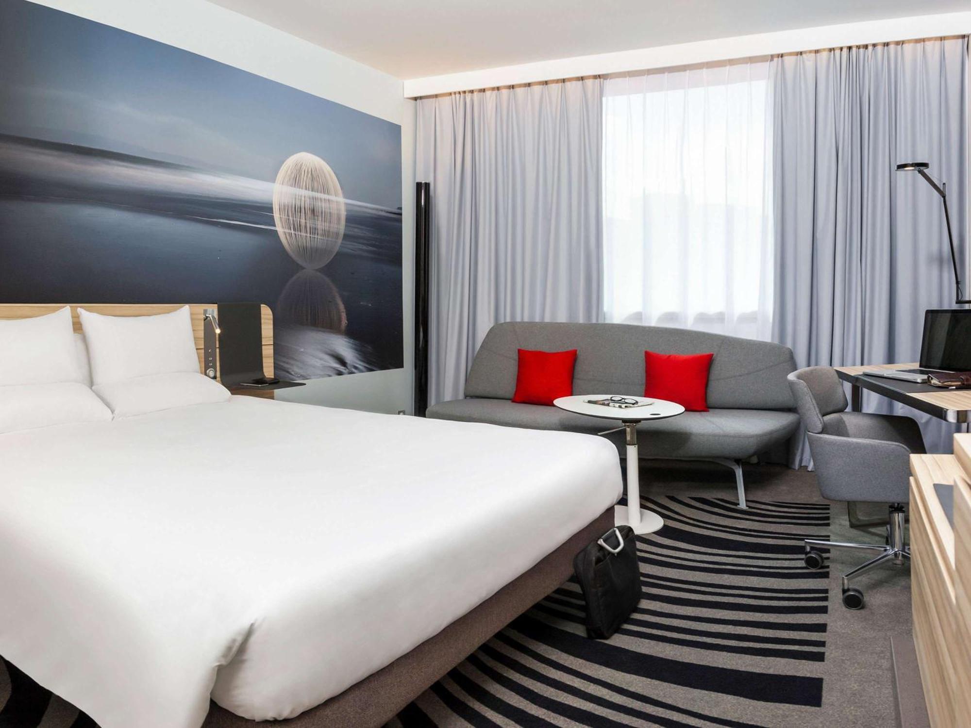 Novotel Valence Sud Bagian luar foto