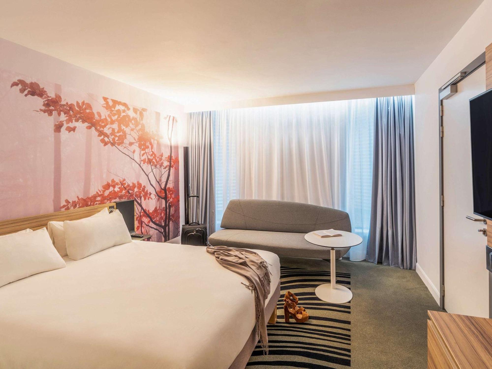 Novotel Valence Sud Bagian luar foto