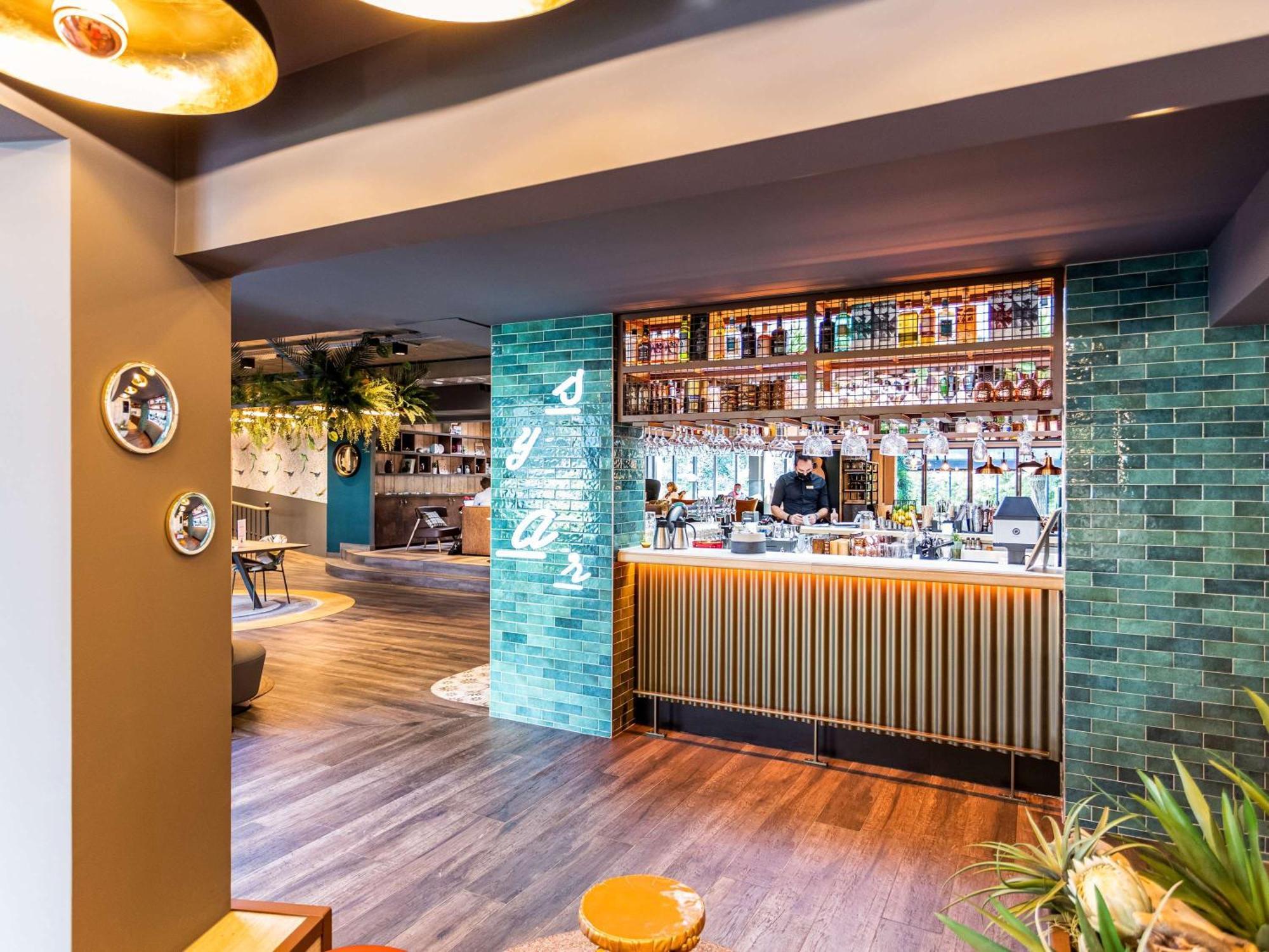 Novotel Valence Sud Bagian luar foto