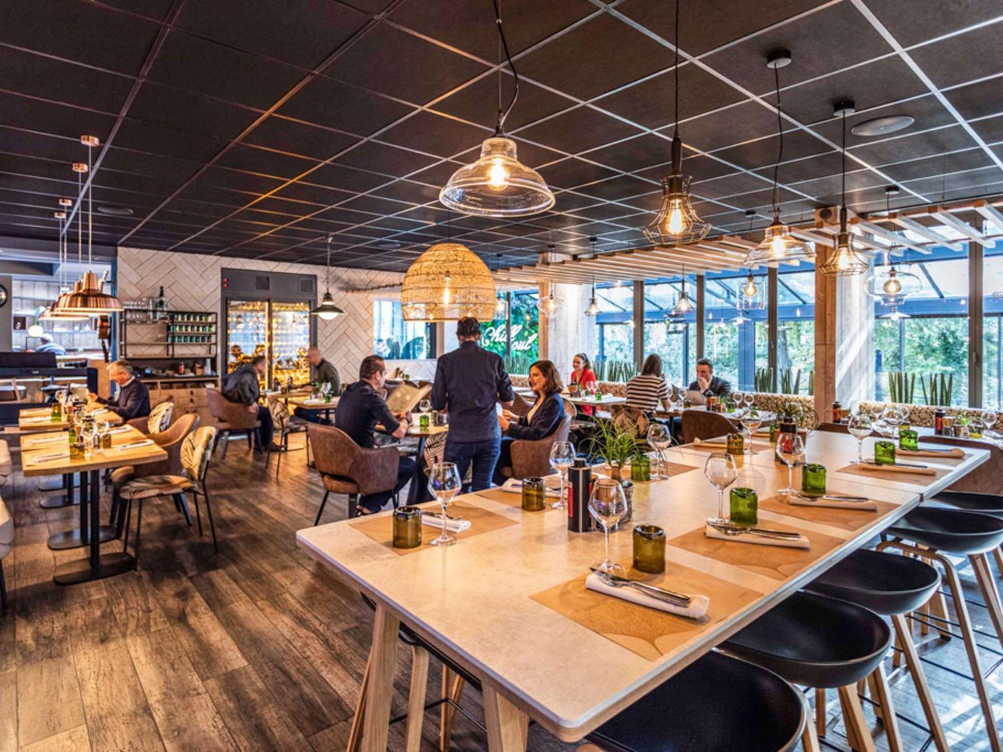 Novotel Valence Sud Bagian luar foto