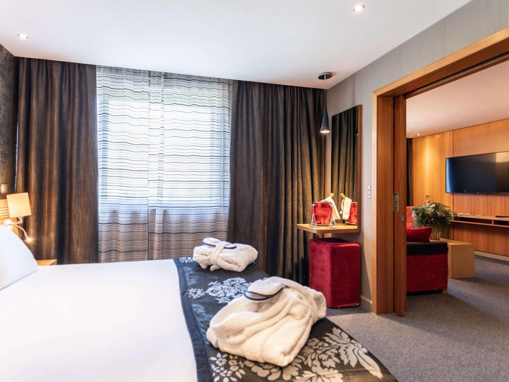 Novotel Valence Sud Bagian luar foto